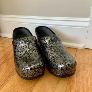Dansko XP Clog Size 7.5-8 /EU 38